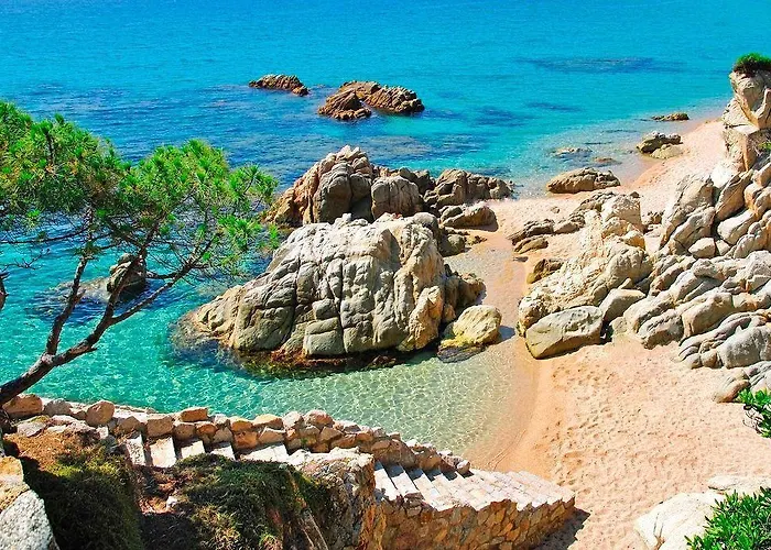 阳光阿波罗酒店 *